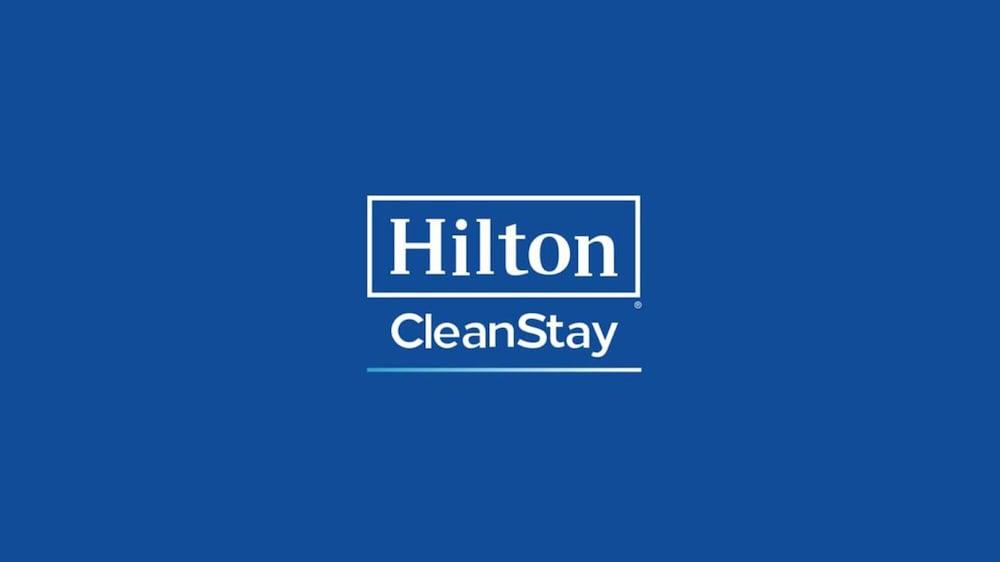 Hotel Hampton & Polaris