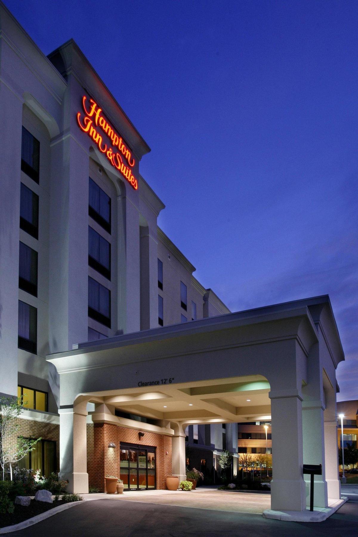 Hampton & Polaris Hotel 3*
